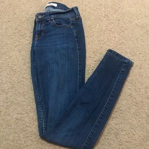 Hollister jeans